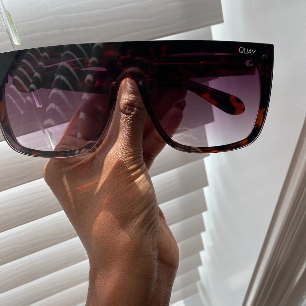 Quay Aviator Glasses (Brown)